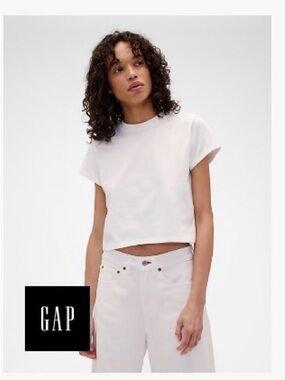 Gap x Victoria Beckham Organic Cotton Logo Cropped T-Shirt